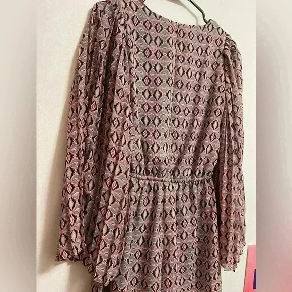 Fire Los Angeles - Women’s Geometric Patterned Romper - Size S - Picture 5 of 5